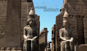 Voyage culturel en Egypte avec vue sur un temple