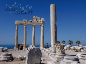 Vestige d'un temple en Grèce